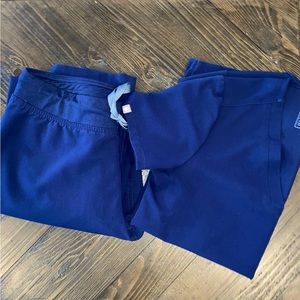 Navy FIGS Scrub Set, Size XS